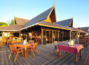 *Restaurant - Mataking Island
